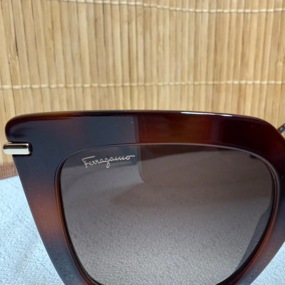 Salvatore Ferragamo Oversized Square Sunglasses Brown Gradient Gancini Arms